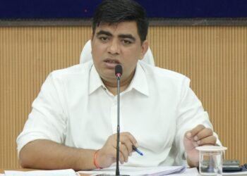 कलेक्टर ने कोटपा एक्ट के सख्त पालन के निर्देश, शैक्षणिक परिसरों को एक माह में तंबाकू-मुक्त बनाने का लक्ष्य टोल फ्री नंबर 14446 तथा एंटी नारकोटिक्स हेल्पलाइन 1933 से ली जा सकती है मदद