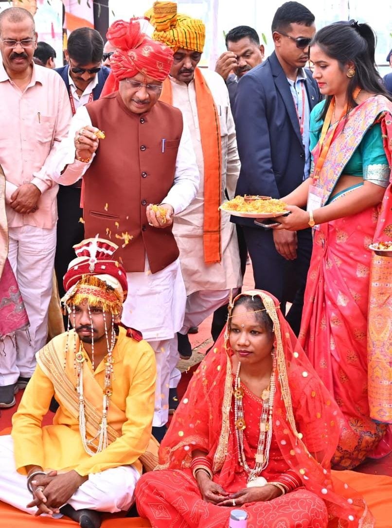 मुख्यमंत्री कन्या विवाह योजना के अंतर्गत 10 फरवरी 2026 को आयोजित 6,370 जोड़ों के सामूहिक विवाह का गोल्डन बुक ऑफ वर्ल्ड रिकॉर्ड्स में दर्ज होना पूरे प्रदेश के लिए गौरव की बात है।