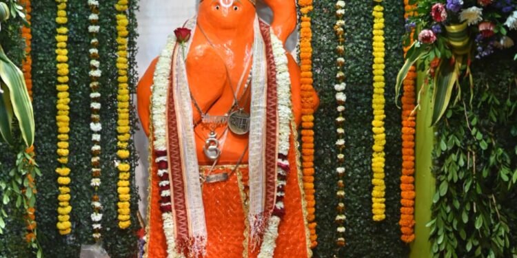 श्री हनुमान जयंती पर श्री चिंताहरण हनुमान मंदिर में सुंदरकांड पाठ व भजन संध्या