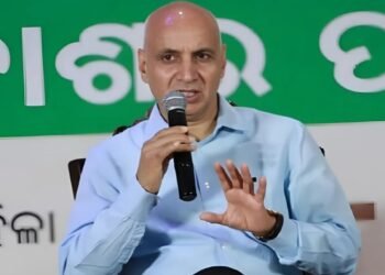 सरकार ने मंत्रालयों में किया बदलाव, ये बने DGCA के नए प्रमुख एयरलाइंस कंपनियों पर रखेंगे नजर…