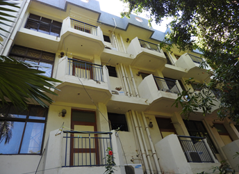 छुरी बालक छात्रावास के दैनिक मजदूर को सेवा से पृथक किया गया छात्रों से दुर्व्यवहार व अनुशासनहीनता पर हुई कार्रवाई