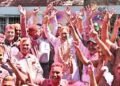सीएम निवास में होली के रंगों की बौछार मुख्यमंत्री सायं ने अधिकारियों-कर्मचारियों संग खेली होली…