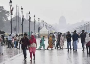 आजउत्तर भारत में गर्मी का टॉर्चर तो इन राज्यों में आंधी और बारिश का अलर्ट, देखें IMD का लेटेस्ट अपडेट…