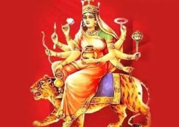 आज नवरात्रि के चौथे दिन मां कूष्मांडा की पूजा में पहनें ये कपड़े, जानें आज का शुभ रंग…