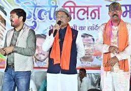 किसानों की खुशियों भरी होली के बाद अब भूमिहीन कृषि श्रमिकों की नवरात्रि भी हुई समृद्ध सीएम सायं…