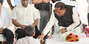 संवेदनशील नेतृत्व की मिसाल सीएम साय ने दिव्यांग चंदूलाल की सुनी पुकार, मिनटों में मिला समाधान…