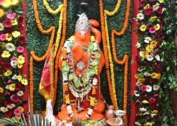 बजरंग बली के जयकारों से गूंजा श्री चिंताहरण हनुमान मंदिर1000 से अधिक लोगों ने एक साथ किया हनुमान चालीसा पाठ– भजनों ने झूमने पर किया मजबूर…