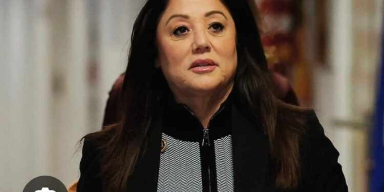 ट्रंप कैबिनेट में भूचाल विवादों के बीच श्रम मंत्री लोरी चावेज-डिरेमर का इस्तीफा, गंभीर आरोपों से…