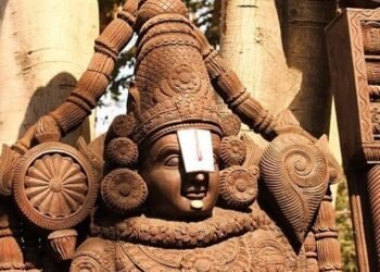 रहस्यमयी है तिरुपति बालाजी की मूर्ति, पसीना आने से लेकर समुद्र की आवाज तक, पढ़ें यहां से सब कुछ…