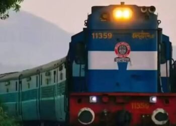 यात्रीगण कृपया ध्यान दें बहाल हुईं रायपुर, बिलासपुर और गोंदिया रूट की ये 14 ट्रेनें…