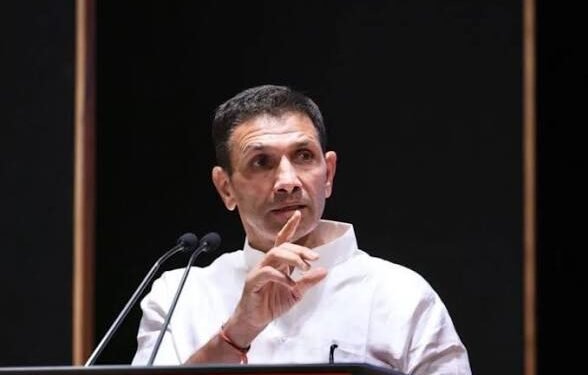 प्रदेश में गेहूं पर सियासी संग्राम, पटवारी ने जूस पिलाकर खत्म कराया उपवास…