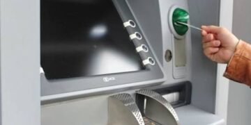 आज से ATM से पैसे निकालना पड़ेगा महंगा, ₹23 प्रति ट्रांजेक्शन का लगेगा अतिरिक्त शुल्क, इन बड़े बैंकों ने किए बड़े बदलाव…