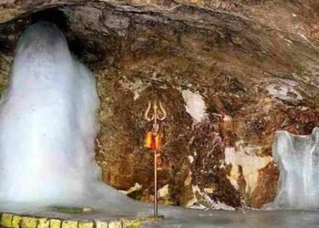 अमरनाथ का रहस्य एक चरवाहे को मिले थे सोने के सिक्के, तब दुनिया के सामने आए बाबा बर्फानी…