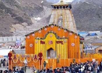 हर हर महादेव की गूंज के साथ खुले केदारनाथ के कपाट, PM मोदी के लिए की गई विशेष पूजा इस पर लगा बैन…