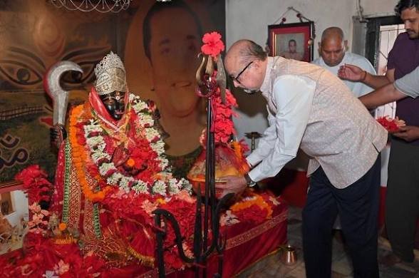 राज्यपाल सोगड़ा आश्रम पहुंचे मां काली की पूजा अर्चना कर प्रदेशवासियों की सुख समृद्धि और खुशहाली की कामना की…