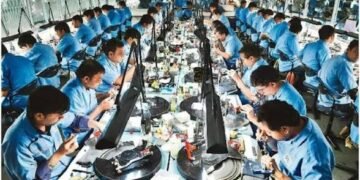 उद्योगों में कोरोना जैसे हालात 28,000 फैक्ट्रियां प्रभावित, लाखों मजदूरों के रोजगार पर मंडराया संकट…