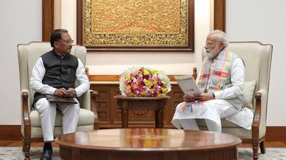 पीएम से मुलाकात में सीएम साय का बड़ा प्लान, बस्तर के विकास का मेगा ब्लूप्रिंट पेश…