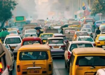 पेट्रोल-डीजल का खेल खत्म मिडिल क्लास के लिए बड़ा बदलाव, नई कार खरीदने से पहले जान लें ये नियम…