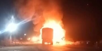 सीधी में ट्रक ड्राइवर की जिंदा जलने से मौत, जबलपुर में बाइक सवार युवक को ट्रक ने रौंदा…