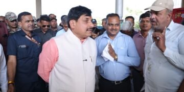 फिर अचानक गेहूं उपार्जन केंद्र पहुंचे सीएम डॉ. मोहन, रिलीज किया वेयरहाउस की क्षमता बढ़ाने का ऑर्डर..