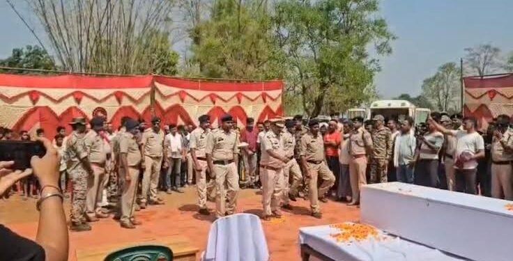 मिट्टी ने अपने लाल को दी विदाई वीर जवान कृष्ण कुमार कोमरा पंचतत्व में हुए विलीन…