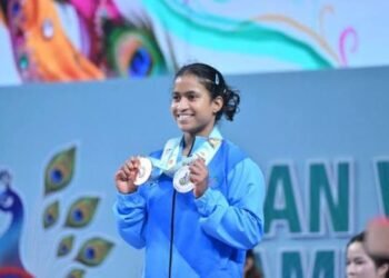 राजनांदगांव की इस बेटी ने बढ़ाया देश का मान, एशियाई वेटलिफ्टिंग में सिल्वर और ब्रॉन्ज पर कब्जा…