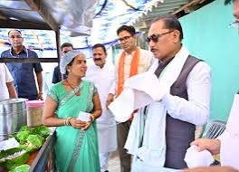 सुशासन तिहार में मुख्यमंत्री श्री विष्णु देव साय का दिखा ये अनोखा अंदाज़…