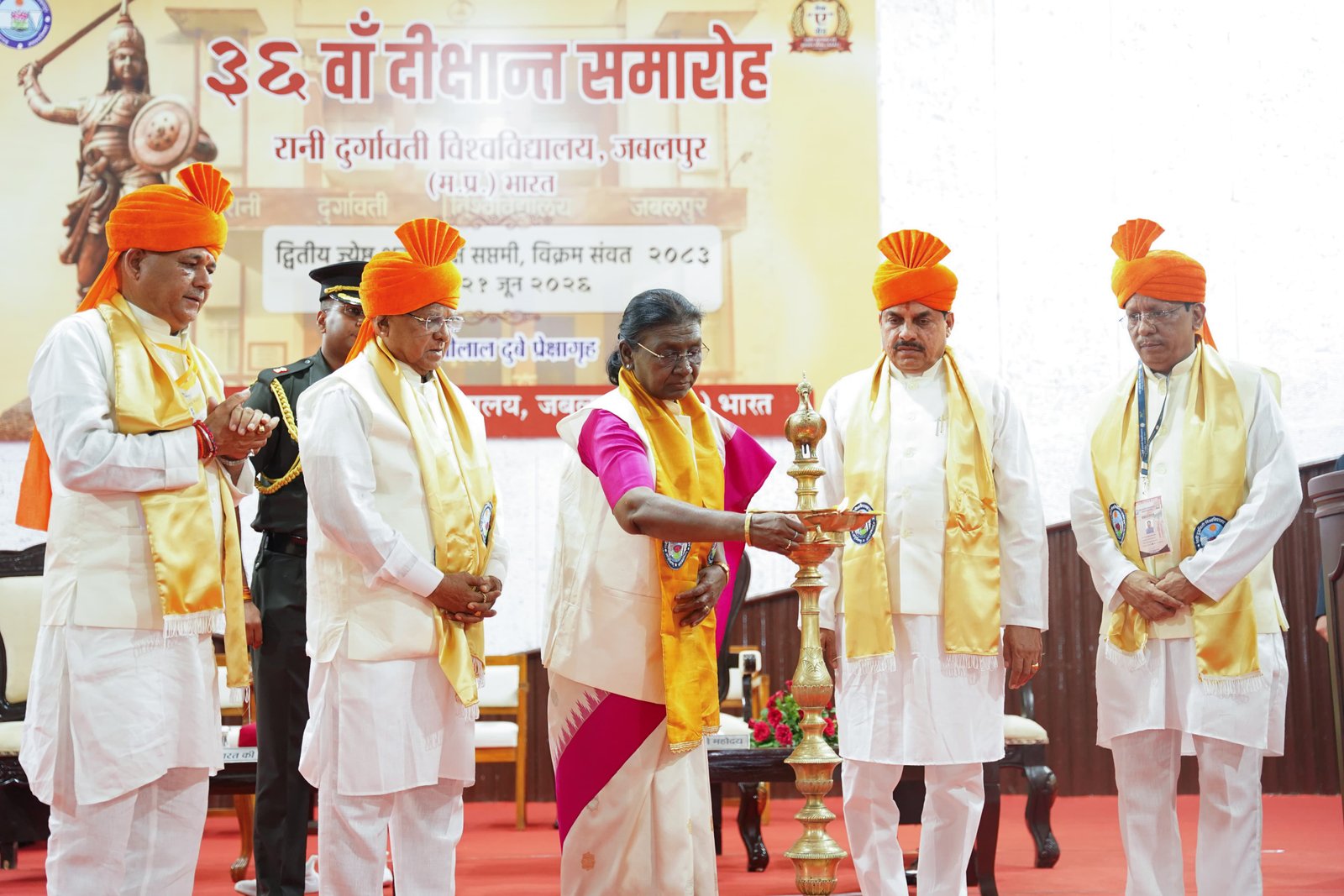 राष्ट्रपति श्रीमती मुर्मु ने दी बधाई, तो सीएम डॉ. यादव ने बताया छात्रों के लिए क्या-क्या कर रही सरकार