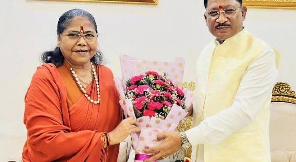 मुख्यमंत्री साय से राष्ट्रीय पिछड़ा वर्ग आयोग की अध्यक्ष साध्वी निरंजन ज्योति ने की सौजन्य भेंट…