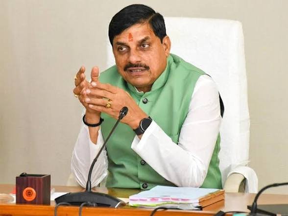टीम इंडिया को लगा सबसे तगड़ा झटका, अफगानिस्तान सीरीज से अचानक बाहर हुए ये खिलाड़ी, फैंस हैरान…