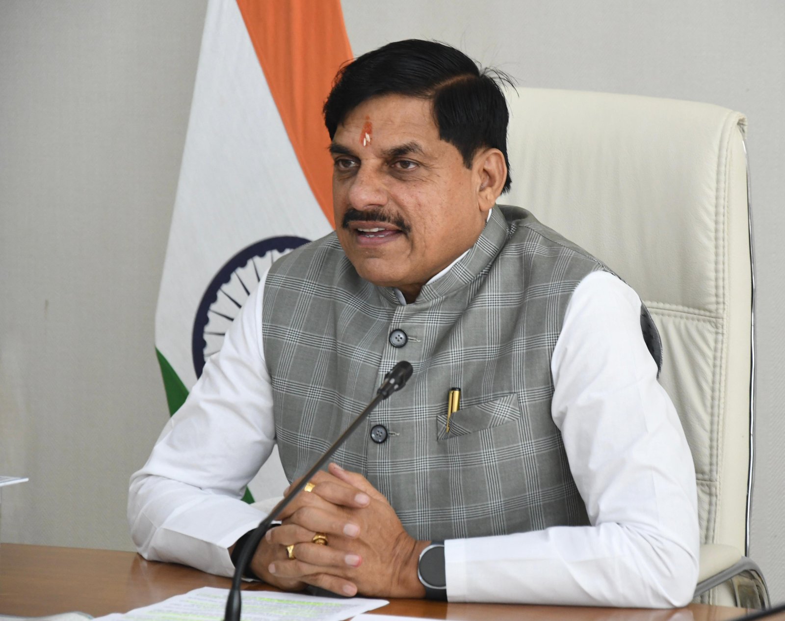 सीएम डॉ. यादव का नवकरणीय ऊर्जा पर फोकस, कहा- नए अध्याय की शुरुआत कर रहा एमपी