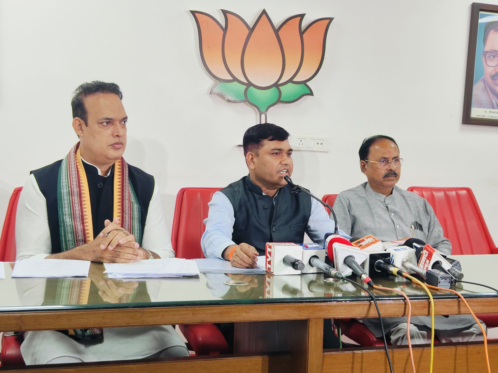 नकटी ग्राम में अतिक्रमण हटाने की कार्यवाही को लेकर कांग्रेस निम्न स्तरीय राजनीति कर रही है – डॉ. नवीन मार्कण्डेय