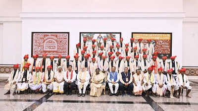 राष्ट्रपति भवन के विशेष अतिथि बने बस्तर के मांझी-चालकी बस्तर पंडुम-2026 के विजेताओं और जनजातीय प्रतिनिधियों का हुआ विशेष सम्मान…