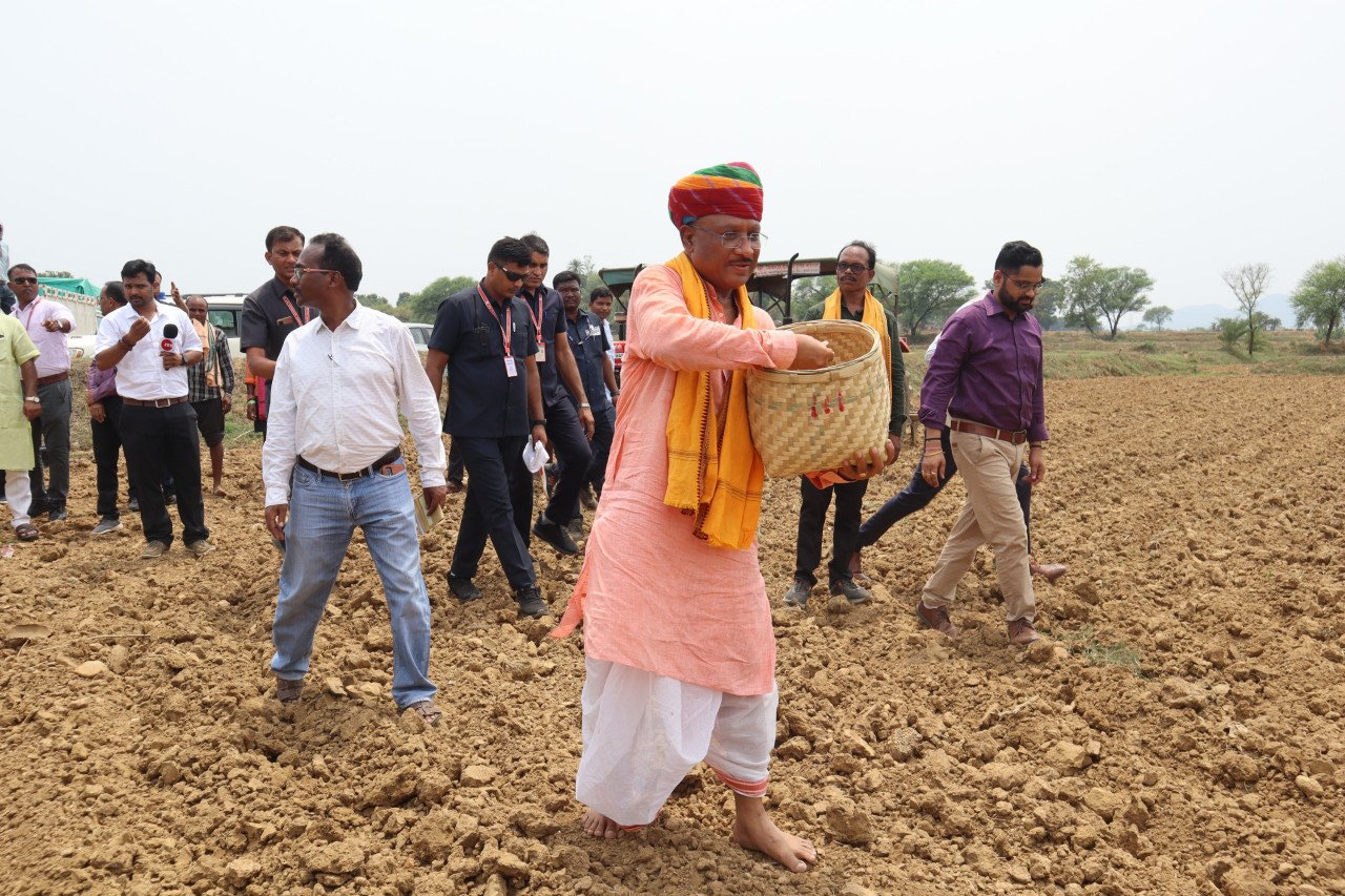 15 अगस्त पर विशेष आलेख ’सुदृढ़ कृषि व्यवस्था और पारदर्शी सुशासन से बदल रहा प्रदेश के किसानों की तकदीर’…