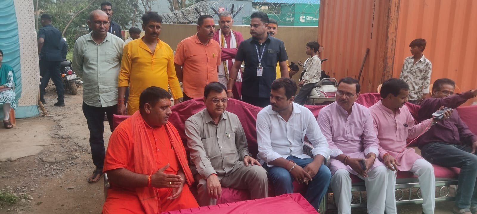 सावन महोत्सव: सोमेश्वर नाथ महादेव के जय घोष,रुद्राभिषेक, कीर्तन में उमड़ा आस्था का सैलाब