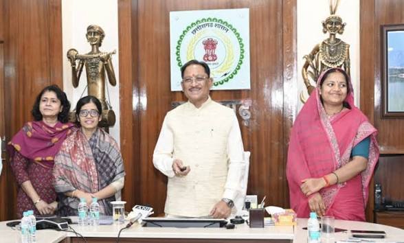 बहनों की बेहतरी विष्णु भैया का मान, इस योजना की किश्त मिलने से उत्साहित हैं महिलाएं…
