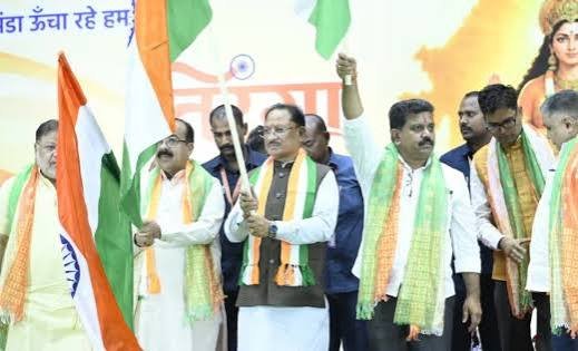 मुख्यमंत्री साय ने हाथ में तिरंगा थामकर किया भव्य तिरंगा यात्रा का नेतृत्व…