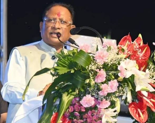विष्णु के सुशासन में गांव की बेटियां बन रहीं आत्मनिर्भर, फोटो कॉपी, मशरूम और इस व्यवसाय से बढ़ाई आय