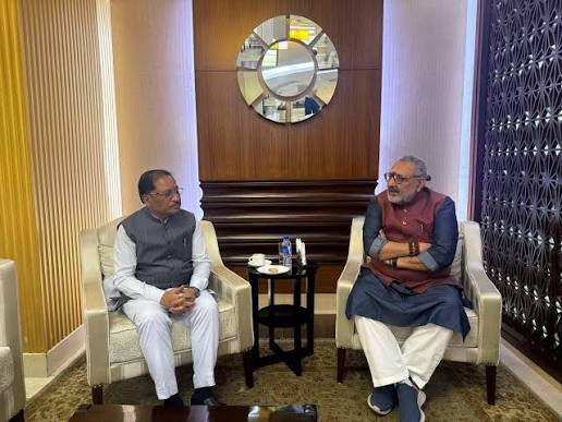 आज छत्तीसगढ़ के माननीय मुख्यमंत्री जी से केंद्रीय मंत्री की आत्मीय भेंट हुई एक सार्थक चर्चा के साथ…